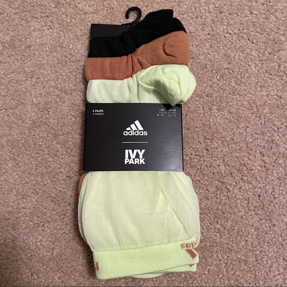 💥FLASH SALE💥NWT Drip 2.2 IVY PARK x ADIDAS Drip 3-Pack of Socks (Large)